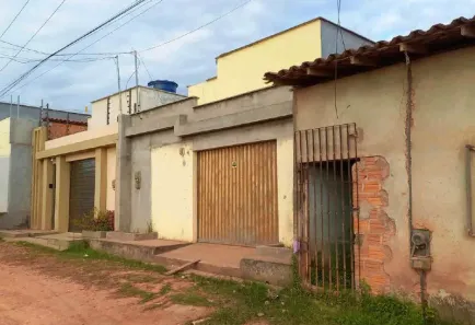 Casa com 2 Quartos à venda, 140m² no , Viana