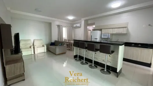 Apartamento com 3 Quartos para alugar, 111m² no Meia Praia, Itapema