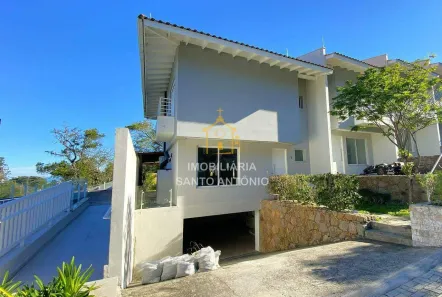 Casa de Condomínio com 3 Quartos para alugar, 205m² no Sambaqui, Florianópolis