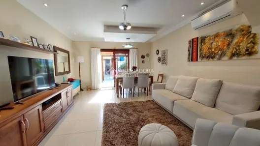 Casa com 3 Quartos à venda, 360m² no Espírito Santo, Porto Alegre