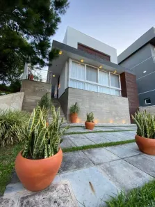 Casa de Condomínio com 4 Quartos à venda, 192m² no São Lucas, Viamão