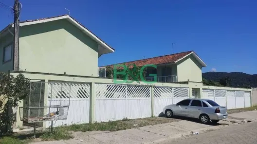 Sobrado com 2 Quartos para alugar, 100m² no Balneario América, Mongaguá
