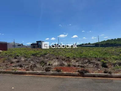 Lote/Terreno à venda, 200m² no Residencial Villa Segura, Montes Claros