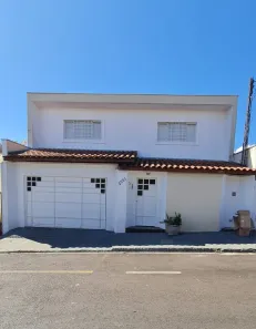 Sobrado com 3 Quartos à venda, 253m² no Prolongamento Vila Santa Cruz, Franca
