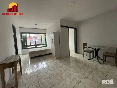 Kitnet à venda, 26m² no Floresta, Porto Alegre