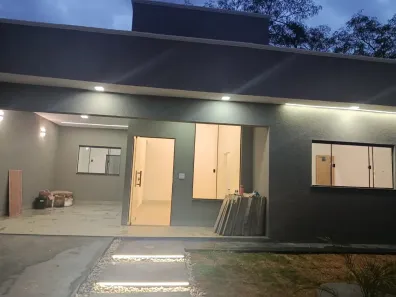 Casa com 3 Quartos à venda, 100m² no Rosa dos Ventos, Aparecida de Goiânia