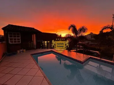Casa com 3 Quartos à venda, 350m² no Mata Paca, Niterói