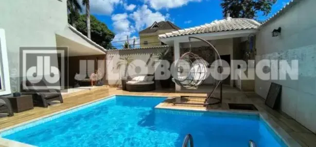 Casa de Condomínio com 4 Quartos à venda, 300m² no Vargem Pequena, Rio de Janeiro