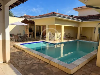 Sobrado com 3 Quartos à venda, 533m² no Cidade Alta, Cuiabá