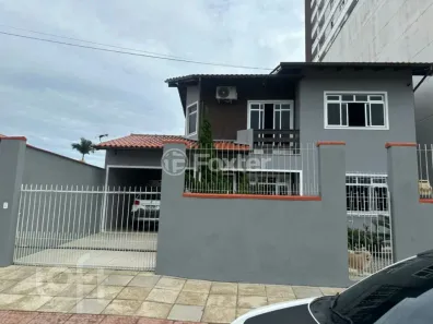 Casa com 6 Quartos à venda, 350m² no Ponte do Imaruim, Palhoça