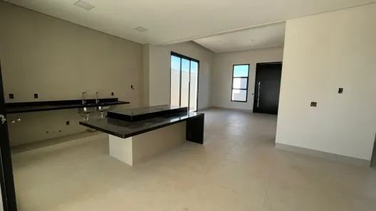 Casa com 3 Quartos à venda, 245m² no Cidade Jardim, Uberlândia