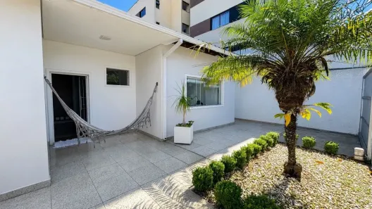 Casa com 3 Quartos à venda, 202m² no Filadélfia, Betim