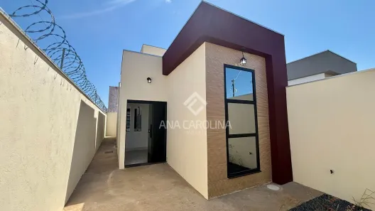 Casa com 2 Quartos à venda, 50m² no Guarujá, Montes Claros