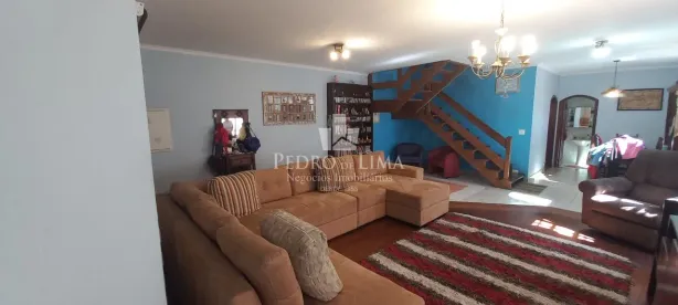 Sobrado com 3 Quartos à venda, 240m² no Vila Carrão, São Paulo