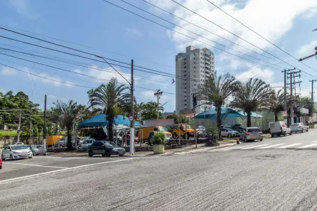 Ponto Comercial para alugar, 2200m² no Penha de França, São Paulo