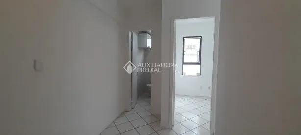 Sala Comercial para alugar, 31m² no Trindade, Florianópolis
