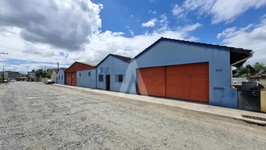 Galpão/Depósito/Armazém para alugar, 257m² no Floresta, Joinville