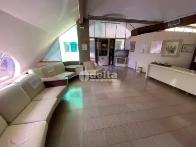 Ponto Comercial com 10 Quartos para alugar, 573m² no Centro, Uberlândia