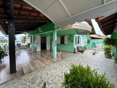 Casa de Condomínio com 3 Quartos à venda, 157m² no Hospício, Araruama