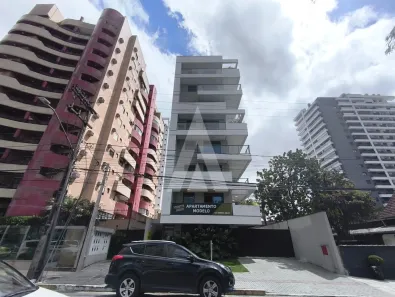 Apartamento com 2 Quartos para alugar, 107m² no Centro, Joinville
