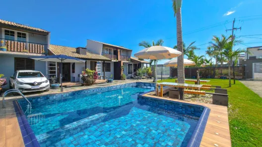 Sobrado com 2 Quartos para alugar, 69m² no Guaratuba, Guaratuba