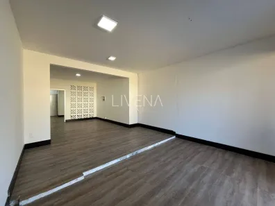 Sala Comercial para alugar, 133m² no Centro, Itajaí