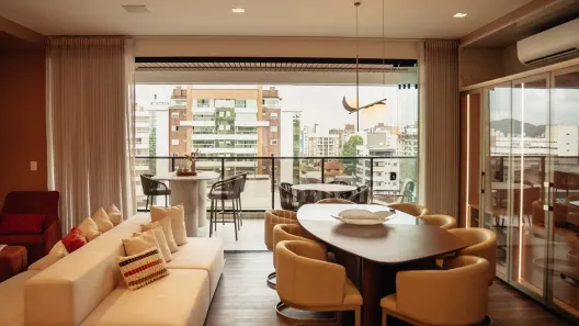 Apartamento com 3 Quartos à venda, 172m² no Santo Antônio, Joinville