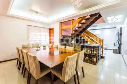 Sobrado com 4 Quartos à venda, 270m² no Saúde, São Paulo
