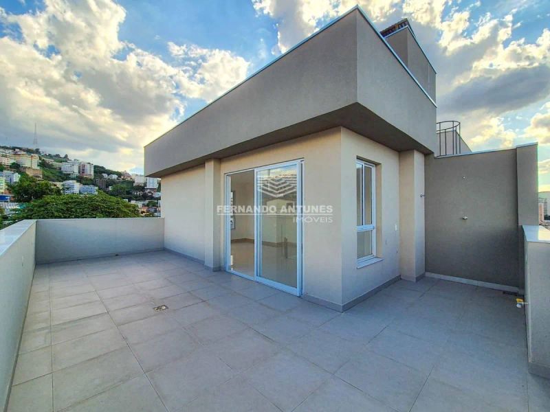 Cobertura com 2 quartos — Santa Efigênia, Belo Horizonte