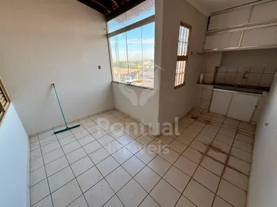 Apartamento com 3 Quartos para alugar, 100m² no Martins, Uberlândia