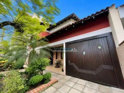 Sobrado com 4 Quartos à venda, 360m² no Vila Imbui, Cachoeirinha