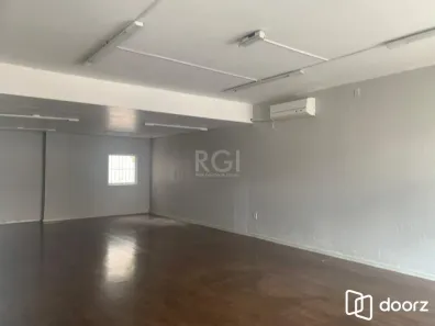 Imóvel Comercial à venda, 303m² no São João, Porto Alegre