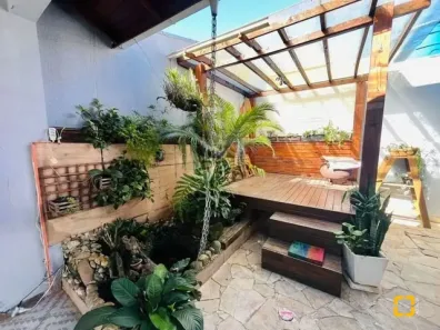 Casa com 3 Quartos à venda, 70m² no Forquilhas, São José