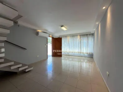 Casa com 2 Quartos para alugar, 200m² no Vila Romana, São Paulo