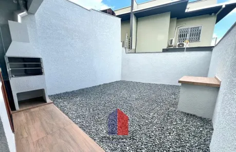 Sobrado com 3 Quartos à venda, 80m² no Bom Retiro, Joinville