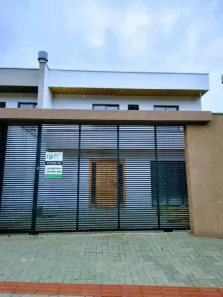 Sobrado com 3 Quartos à venda, 129m² no Bom Retiro, Joinville