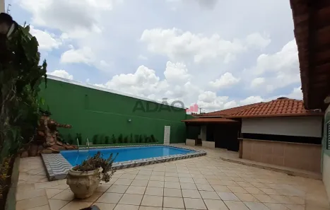 Casa com 4 Quartos à venda, 300m² no Jardim América, Goiânia