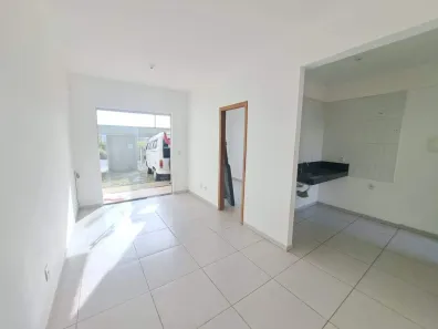 Casa com 3 Quartos para alugar, 80m² no Liberdade, Santa Luzia