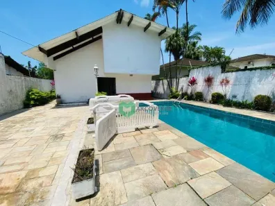 Casa com 5 Quartos à venda, 236m² no Jardim Virgínia, Guarujá