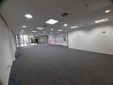 Prédio Comercial para alugar, 369m² no Humaitá, Rio de Janeiro