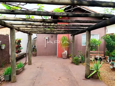 Casa com 2 Quartos à venda, 59m² no Parque Igaçaba, Araraquara