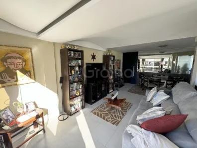 Apartamento com 3 Quartos à venda, 96m² no Centro, Florianópolis