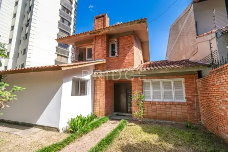 Casa com 4 Quartos para alugar, 245m² no Bela Vista, Porto Alegre