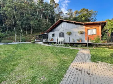 Casa com 2 Quartos à venda, 158m² no Carlos Guinle, Teresópolis