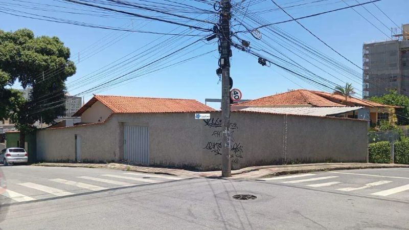 Casa com 2 quartos — Caiçaras, Belo Horizonte