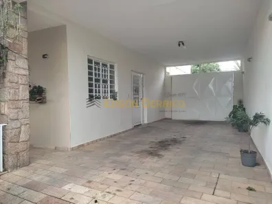 Sobrado com 3 Quartos à venda, 211m² no Parque São Domingos, Pindamonhangaba