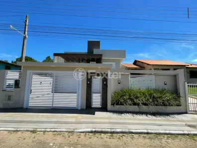 Casa com 3 Quartos à venda, 300m² no Centro, Glorinha