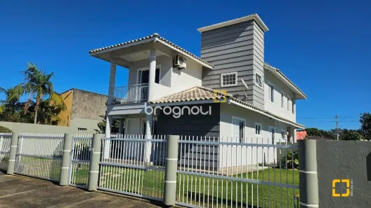 Casa com 4 Quartos à venda, 147m² no Campeche, Florianópolis