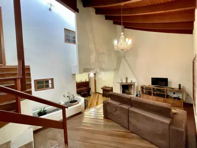 Casa com 4 Quartos à venda, 300m² no Jardim Itu, Porto Alegre