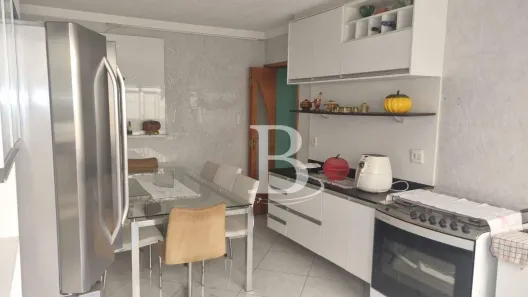 Sobrado com 2 Quartos para alugar, 200m² no Jardim Stella, Santo André